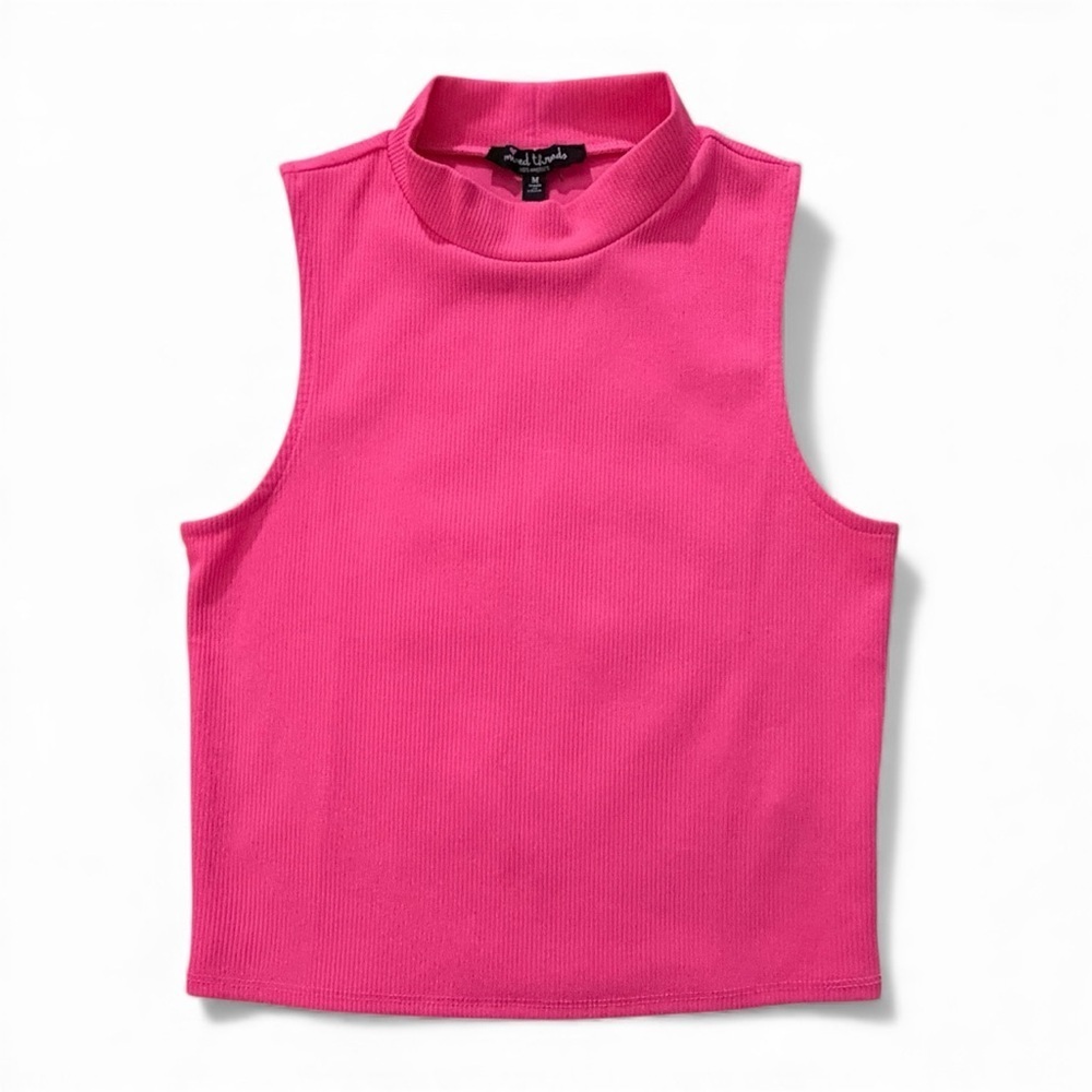 Mixed Threads hot pink ribbed mock neck top
Sleeveless Y2K style Sz M